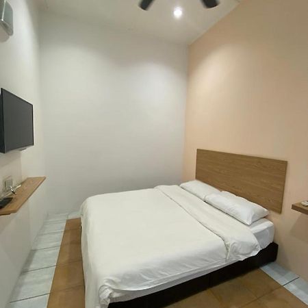 Raintown Inn Taiping Bagian luar foto